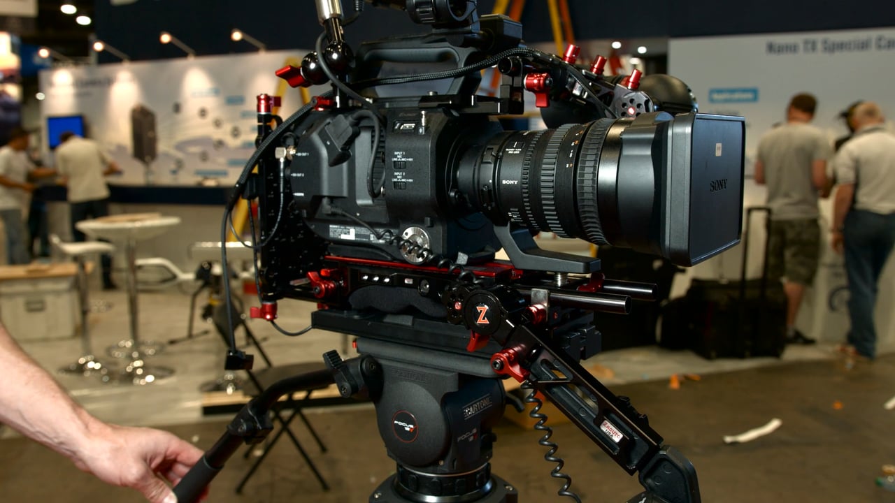 Newsshooter at NAB 2016 Zacuto FS5 rig - Newsshooter