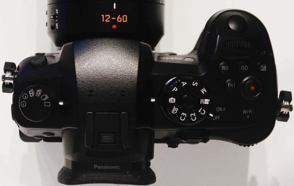 The 6K mode is seen on the mode dial