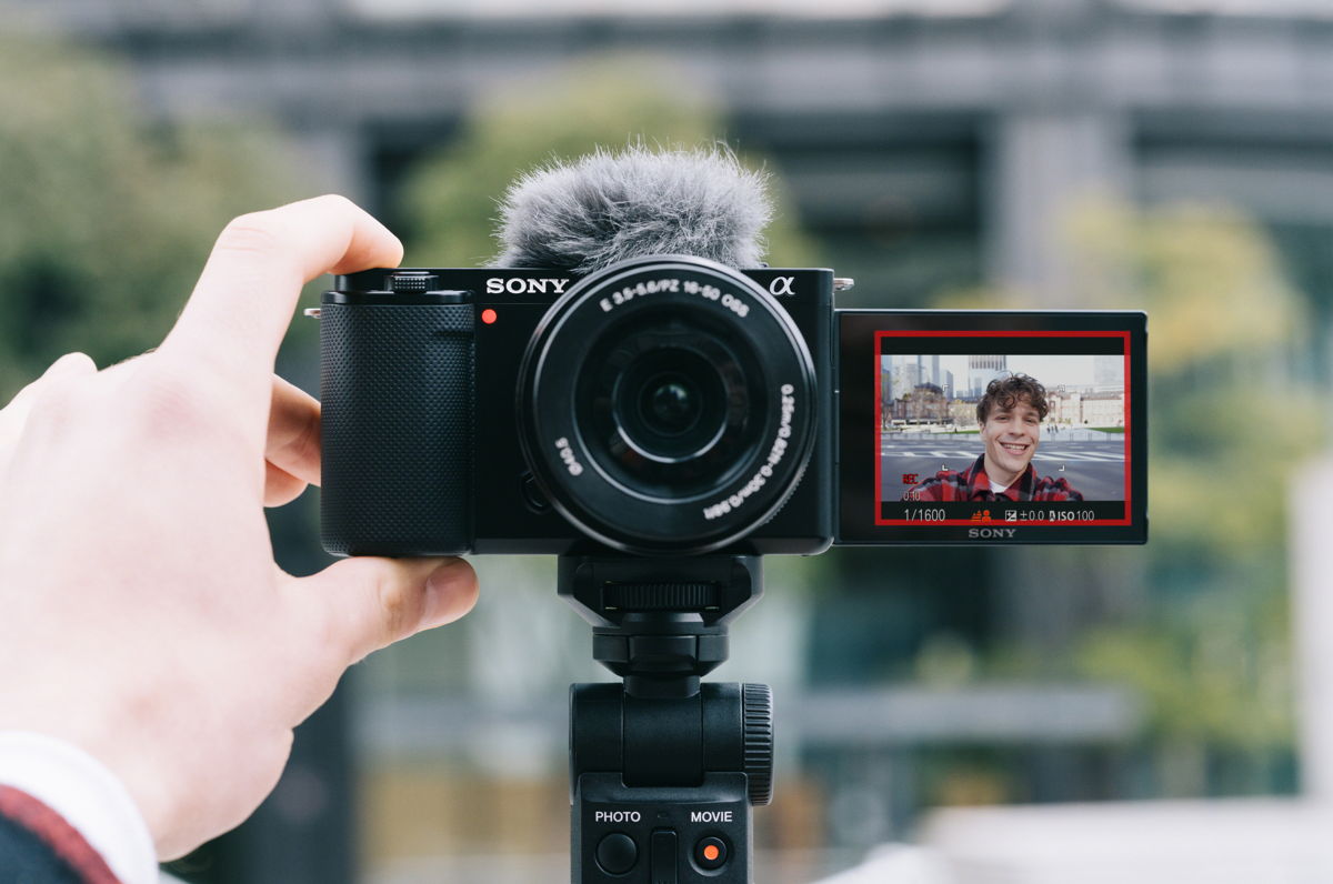 Introducing vlog camera ZV-E10, Sony