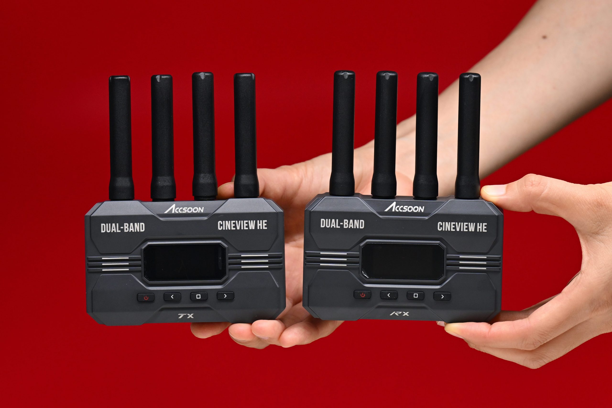 Accsoon CineView HE Wireless Video Transmitter & Receiver Kit Review -  Newsshooter
