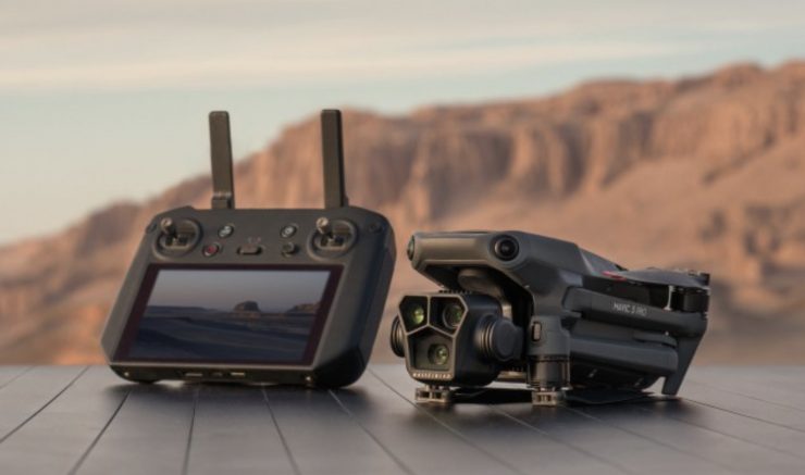Enhanced Zoom and Optical Performance: Discover the Versatility of DJI Mavic  3 Pro for Wildlife Observation