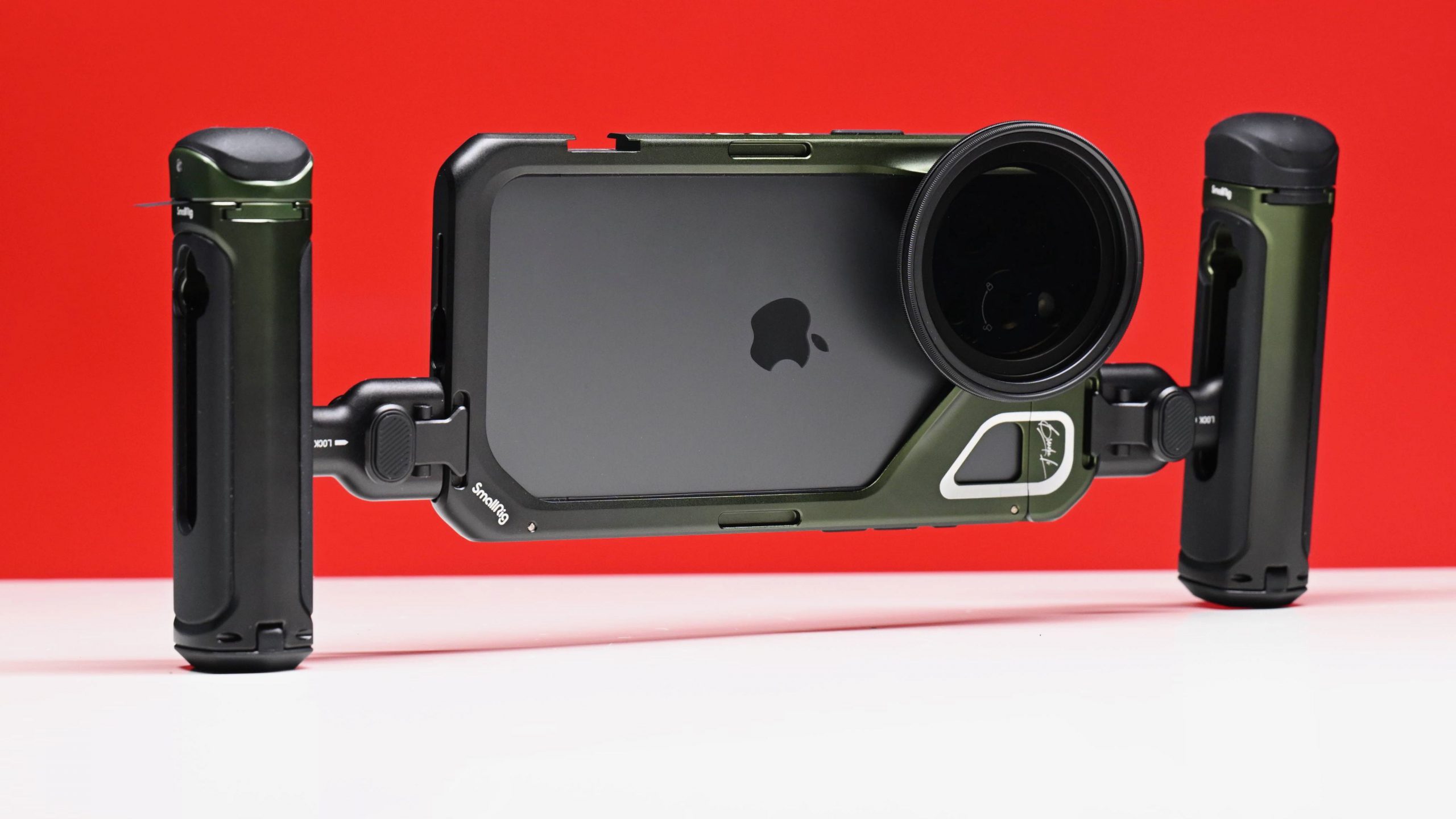 SmallRig 17mm Threaded Lens Back Mount Plate for iPhone 15 Pro Max