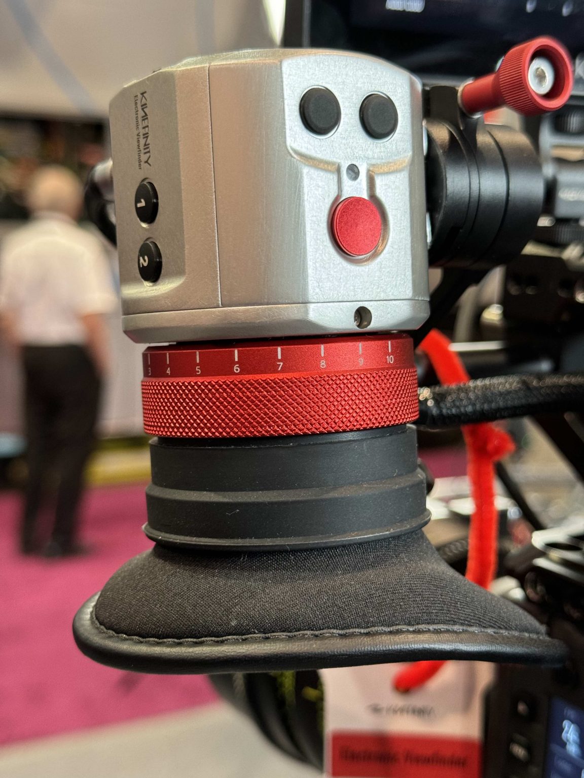 Kinefinity Universal Electronic Viewfinder First Look - Newsshooter