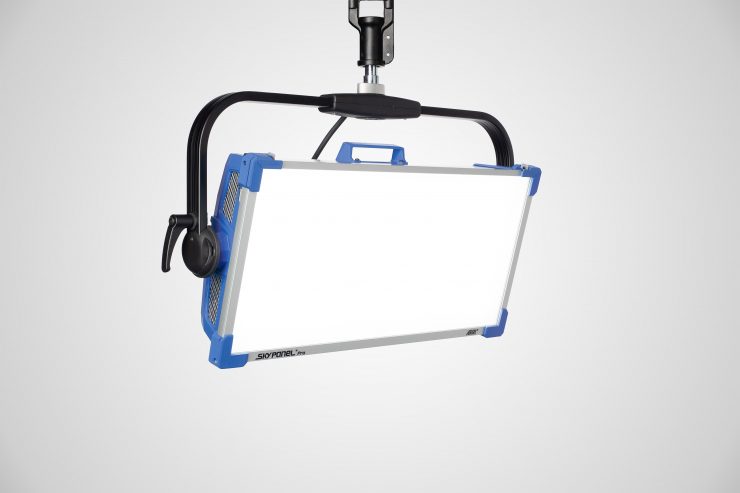 3 ARRI SkyPanel S60 Pro front