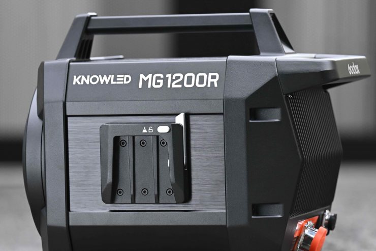 Godox KNOWLED MG1200R RGB LED Monolight 14240